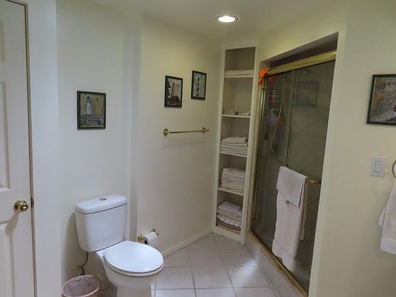 4th image of 144 Barre Dr