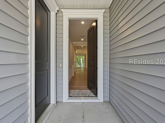 5th image of 129 Carolina Oaks Ave