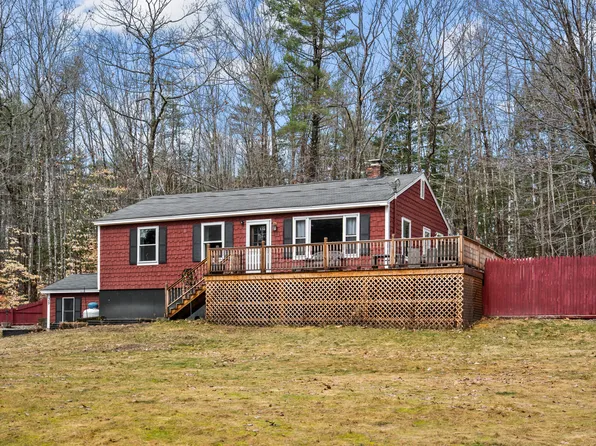 35 Campbell Drive, Bridgton, ME 04009