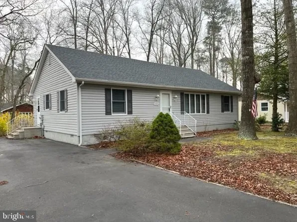 33913 Hiawatha Blvd, Dagsboro, DE 19939