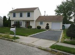 16 Bernard Dr, Howell, NJ 07731