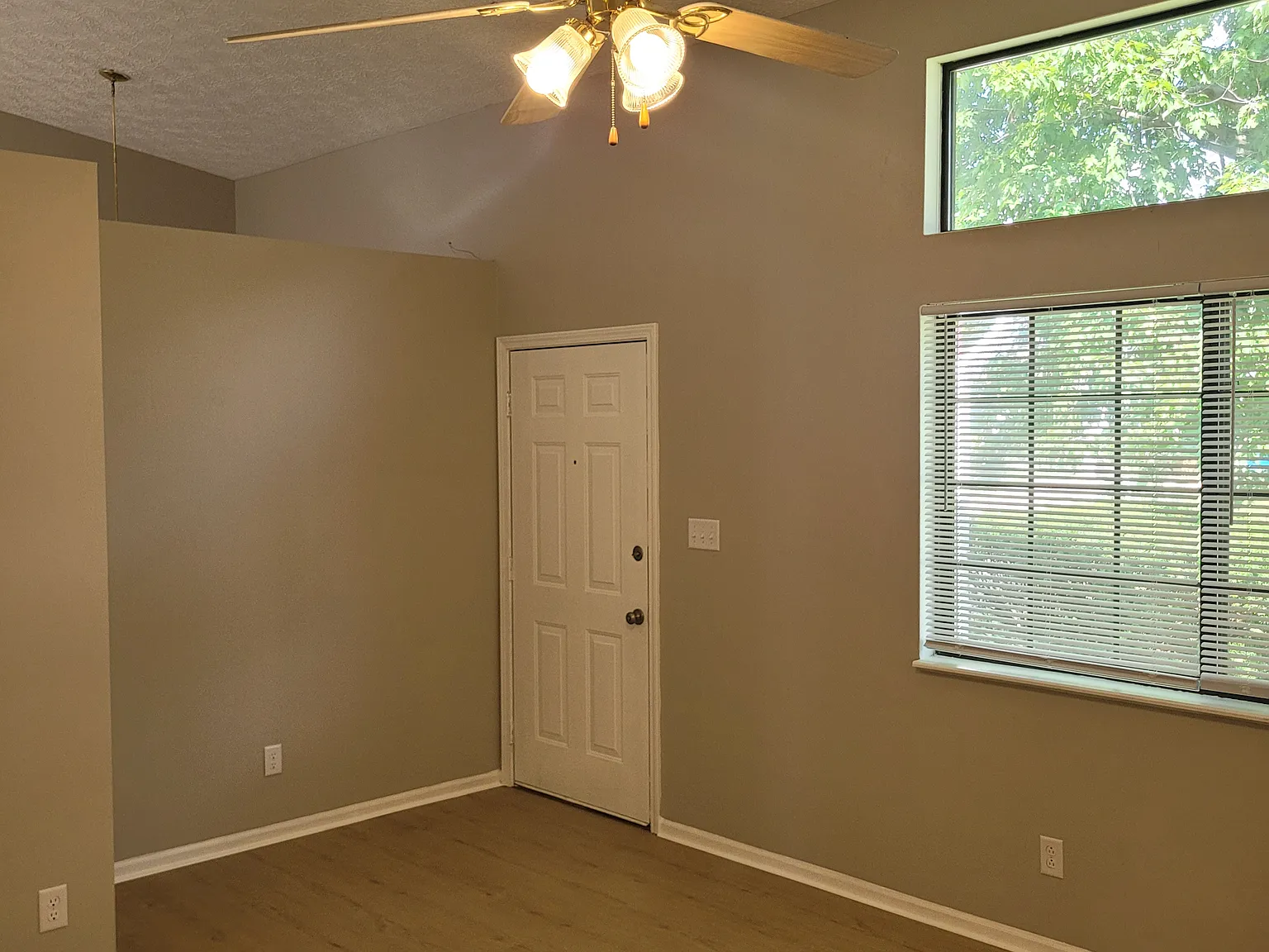 4 bed, 1490 sqft, $1,795 — Photo 3