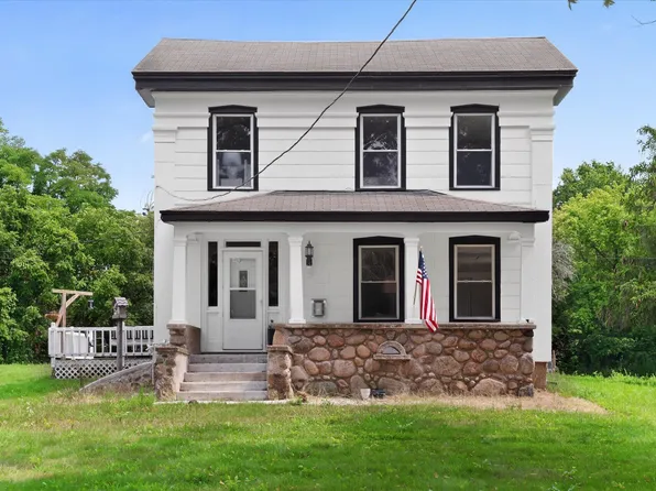 6816 Division Ave N, Comstock Park, MI 49321
