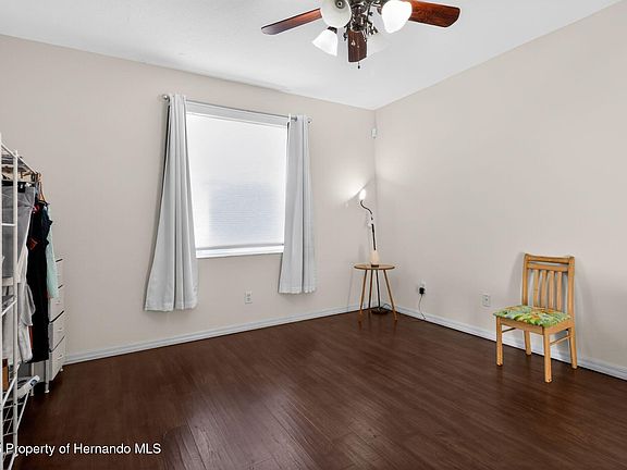 4th image of 8483 Pinetop Ridge Ln