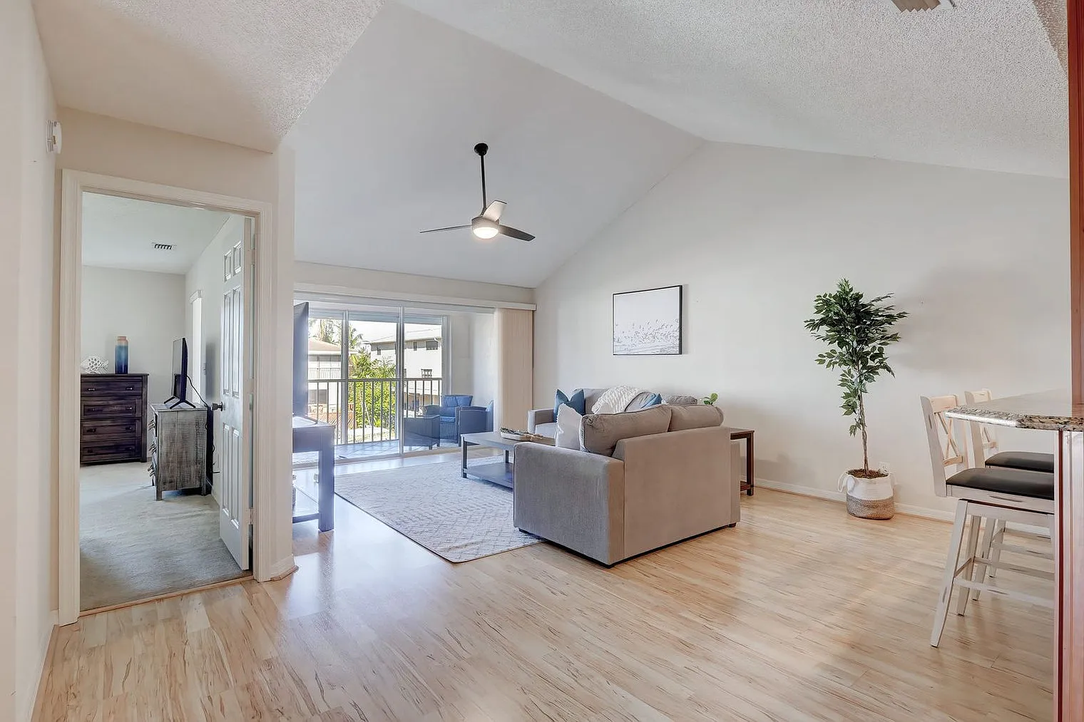 2 bed, 2.0 bath, 1377 sqft, $4,290 — Photo 1