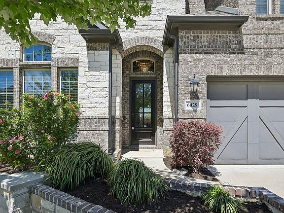 2nd image of 6029 Humber Ln