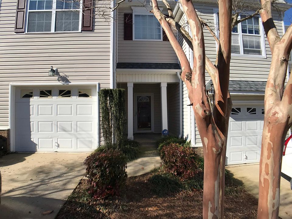 1st image of 34 Rock Side Ct