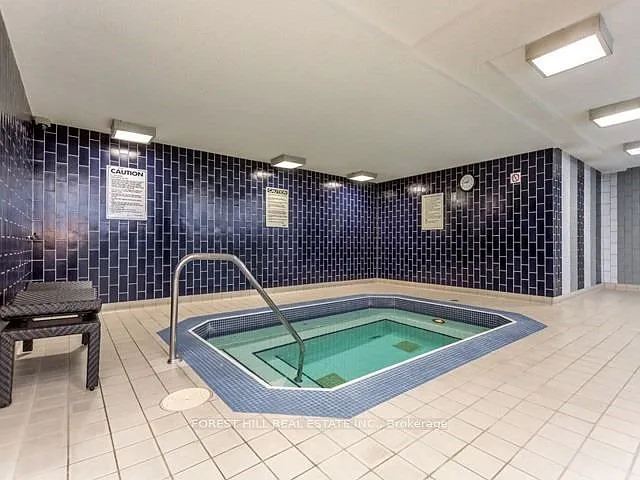 360 Bloor St E #910 — Photo 22