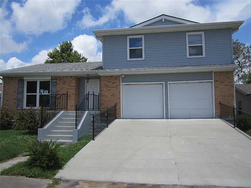 1st image of 3832 Glenoak Dr