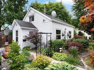 58 Laird Ave, Essex, ON N8M1R8