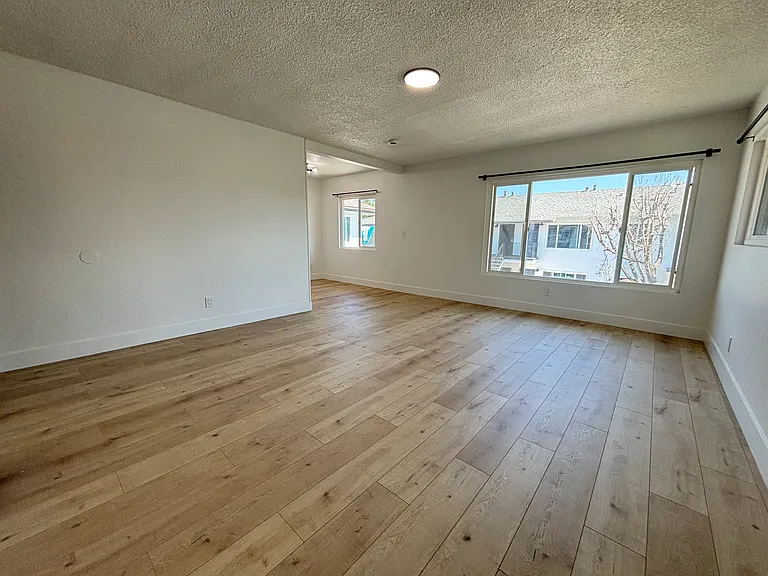 1125 N Onondaga Ave #3 — Photo 9