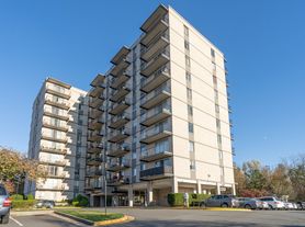 3245 Rio Dr