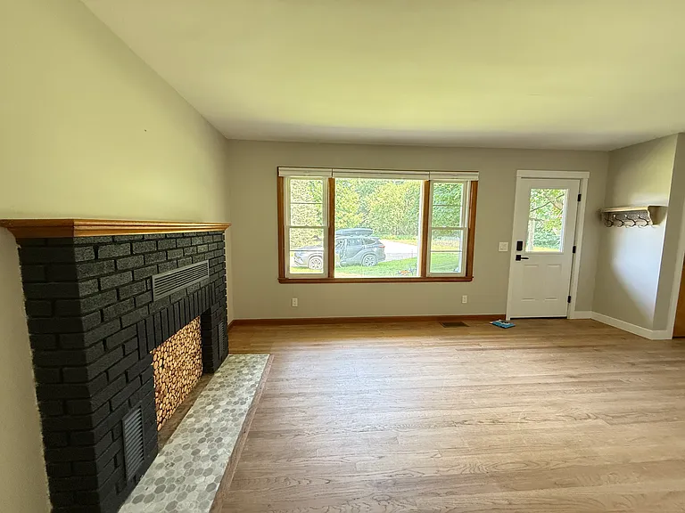 66 Davis Pkwy — Photo 7