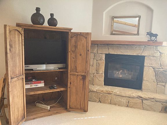 5th image of 720 Deer Valley Dr Unit 2