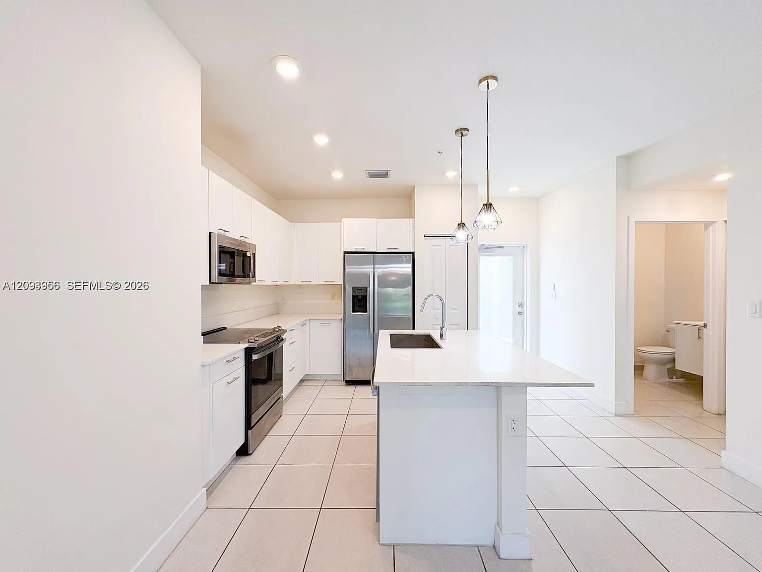 Downtown Doral South Phas — Photo 2