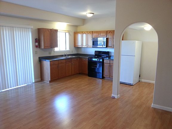 2nd image of 687 Alosta Dr Unit A