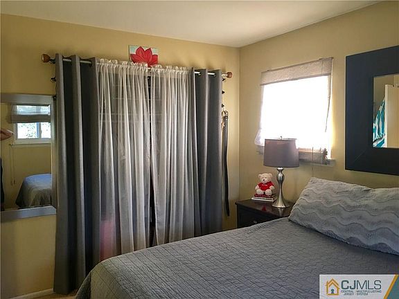 3rd image of 12 Van Buren Ave #2