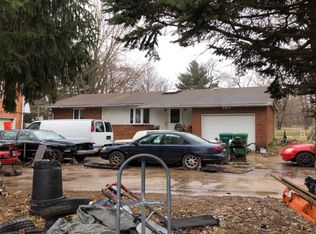 126 Cemetery Rd, East Peoria, IL 61611