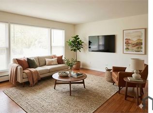 8751 S Beverly Ave, Chicago, IL 60620