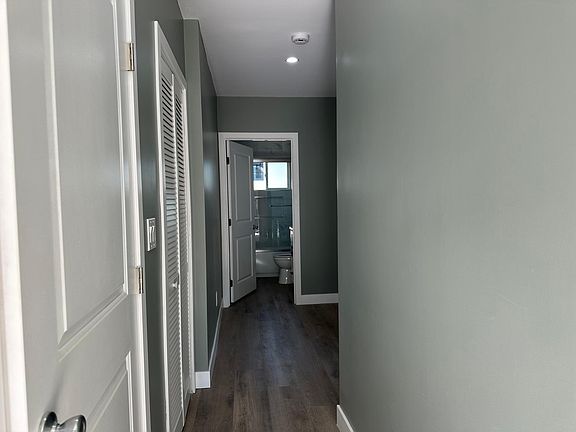 4th image of 3121 E 63rd St #A