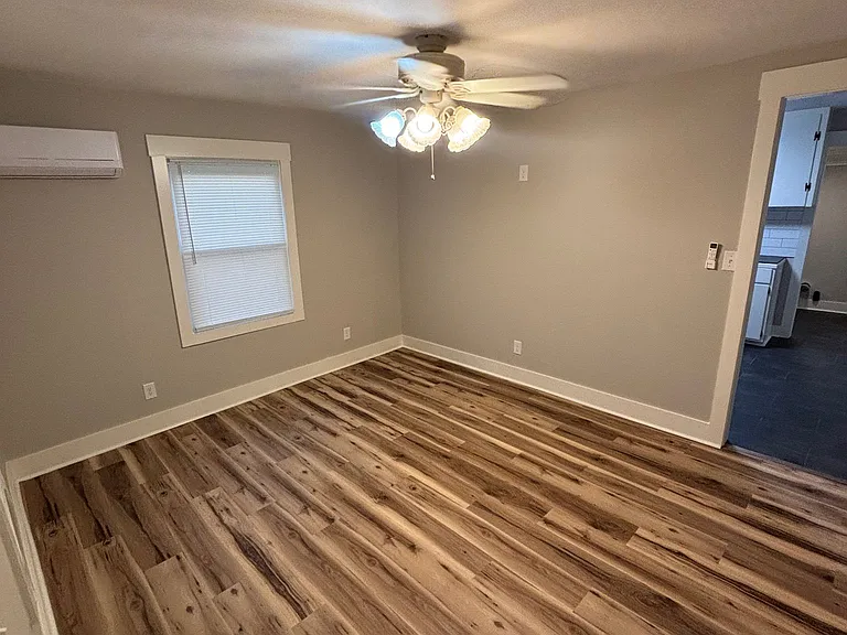 507 Hardwick Ave — Photo 2
