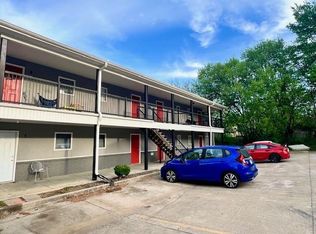 364 E 7th St APT 2, Fayetteville, AR 72701