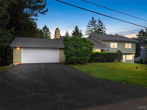 2nd image of 302 Erregger Rd