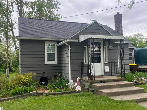 814 E Illinois St, Mount Pleasant, MI 48858