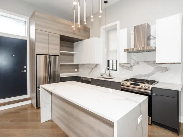 1436 W Blackhawk St #101, Chicago, IL 60642