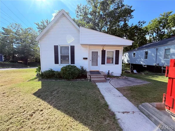 103 N Jefferson Ave, Collinsville, IL 62234
