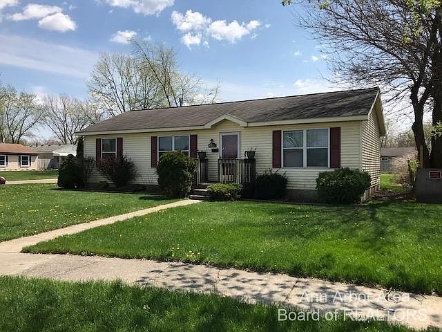 1st image of 15080 E Woodmont Ct