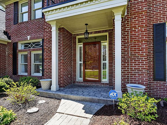 4th image of 505 Pitney Dr