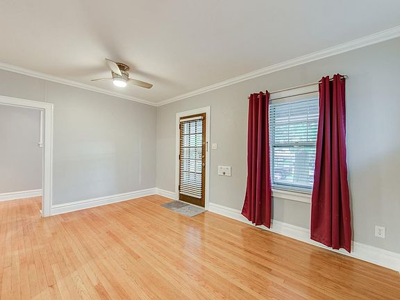 5th image of 3847 Bingham Ave