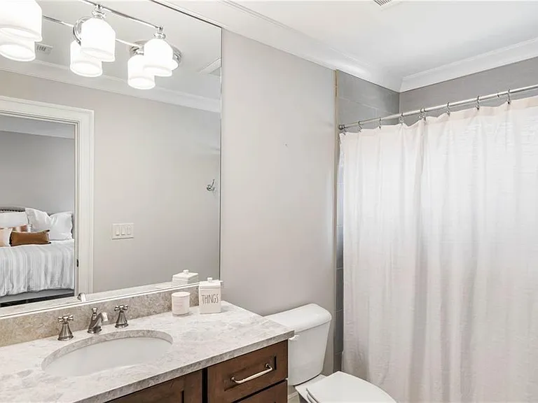 5265 Peachtree Dunwoody Rd — Photo 60