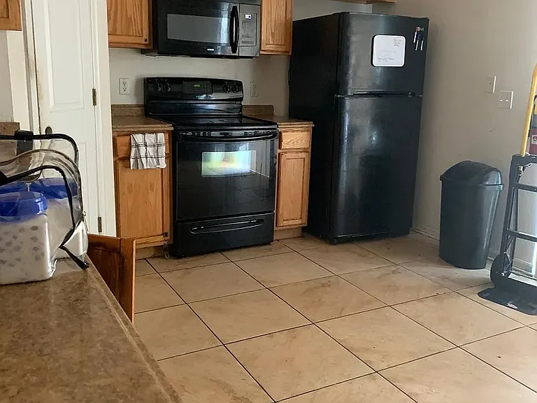 1767 Orchid Ct NW — Photo 2