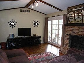 1st image of 1327 Apache Dr