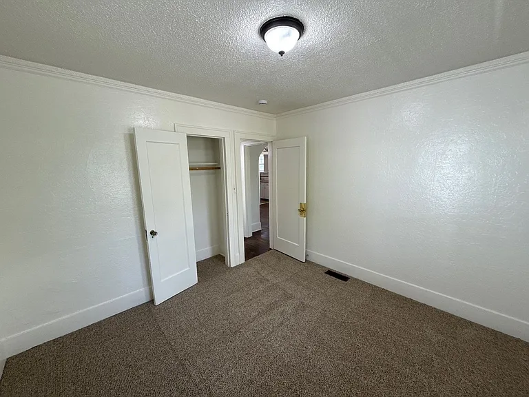 1165 Hood St NE — Photo 15