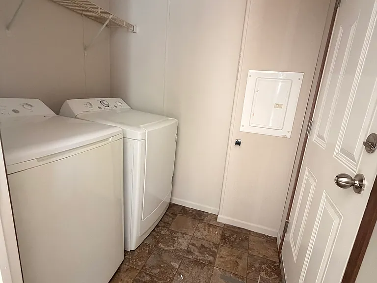 42 Hosner Dr #42 — Photo 3