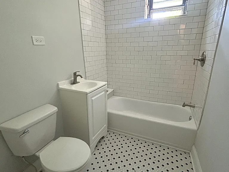 1713 N Humboldt Blvd #1 — Photo 8