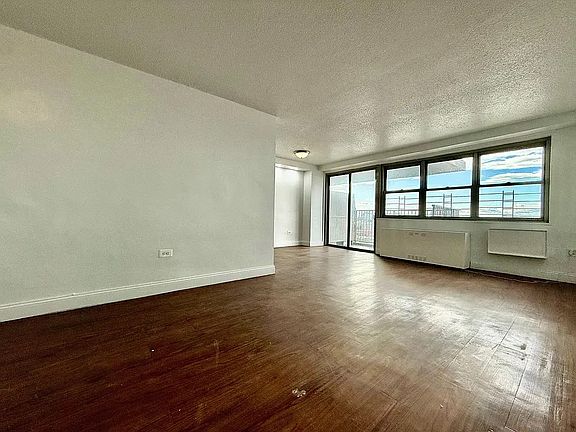 4th image of 875 Boynton Ave #13JJ