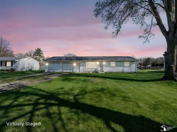 4188 Packard Rd, Temperance, MI 48182