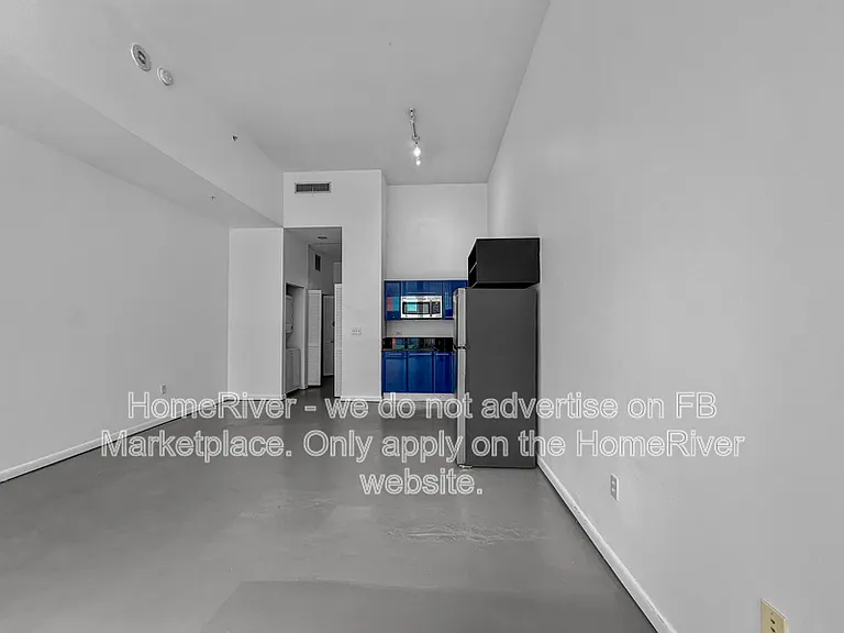 253 NE 2nd St #313 — Photo 8