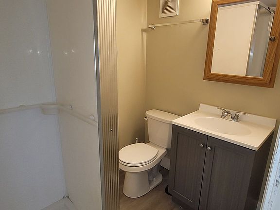 5th image of 1608 Bemidji Ave N #2