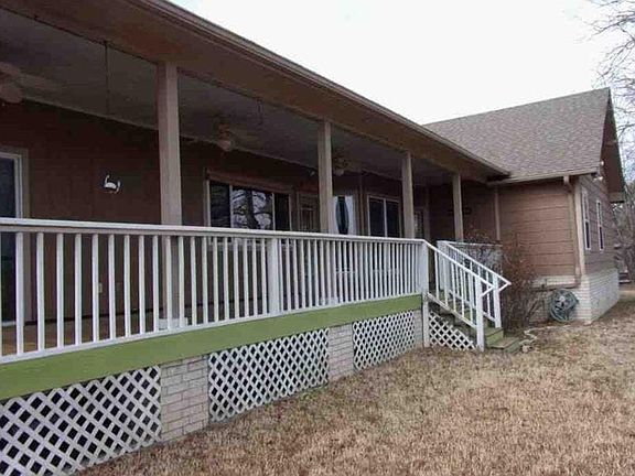 3rd image of 514 Chestnut Dr