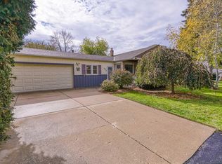 3019 W Rochelle Ave, Glendale, WI 53209