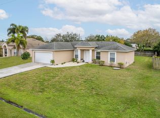 216 SE Eyerly Ave, Port Saint Lucie, FL 34983