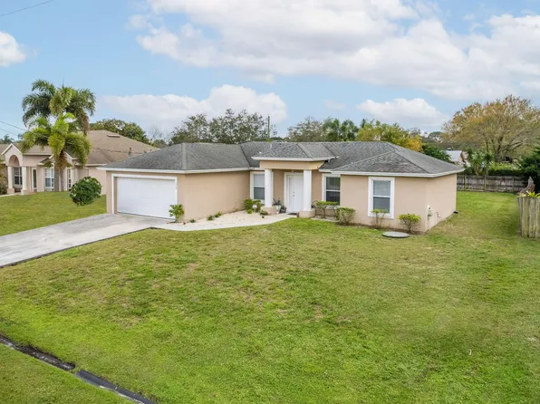 216 SE Eyerly Avenue, Port St Lucie, FL 34983