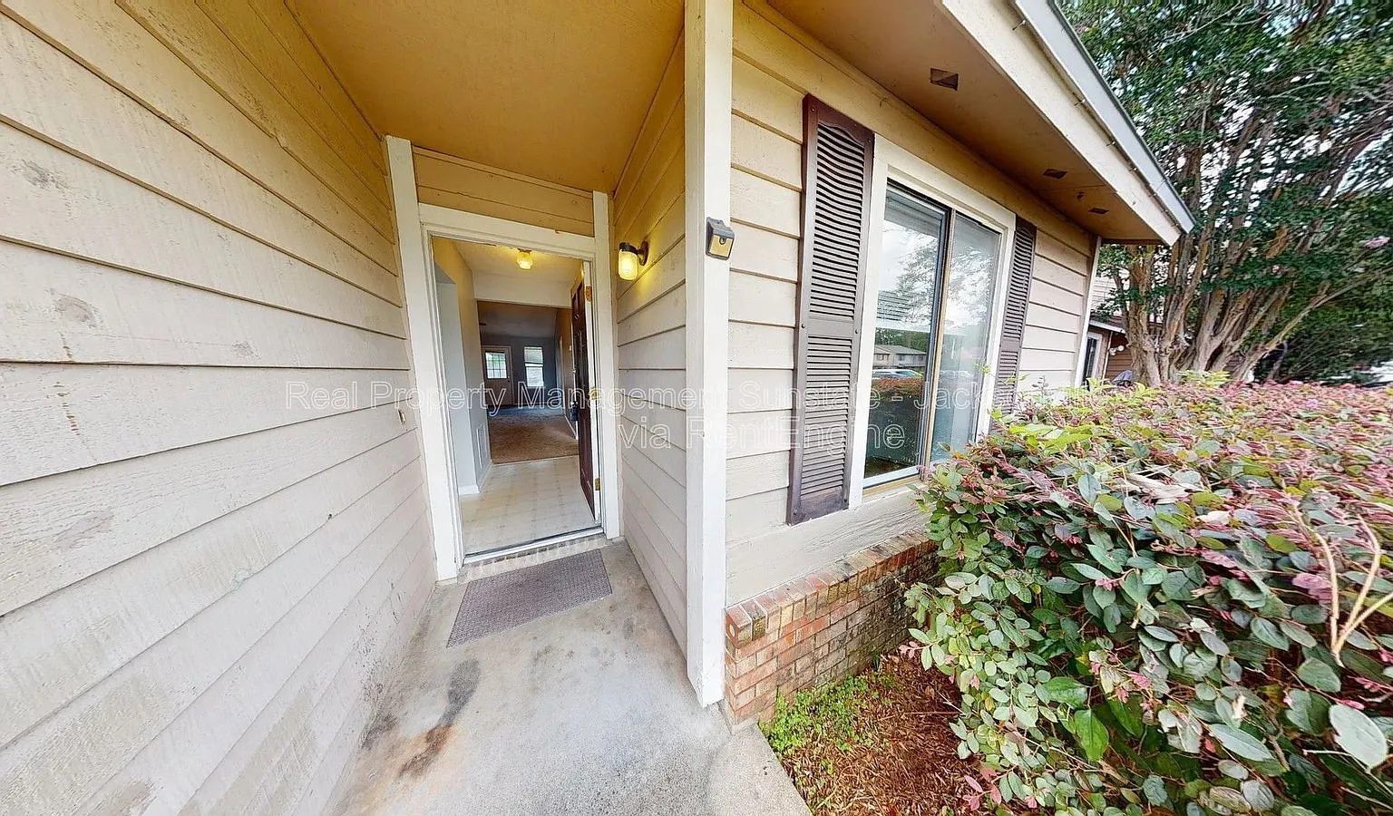 2 bed, 2.0 bath, 1098 sqft, $1,495 — Photo 3