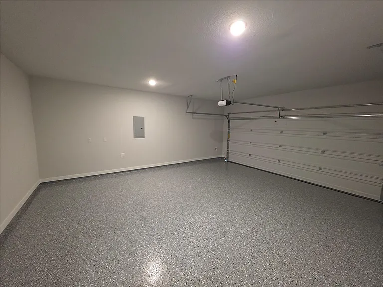 110 Elm Tree Cir — Photo 27
