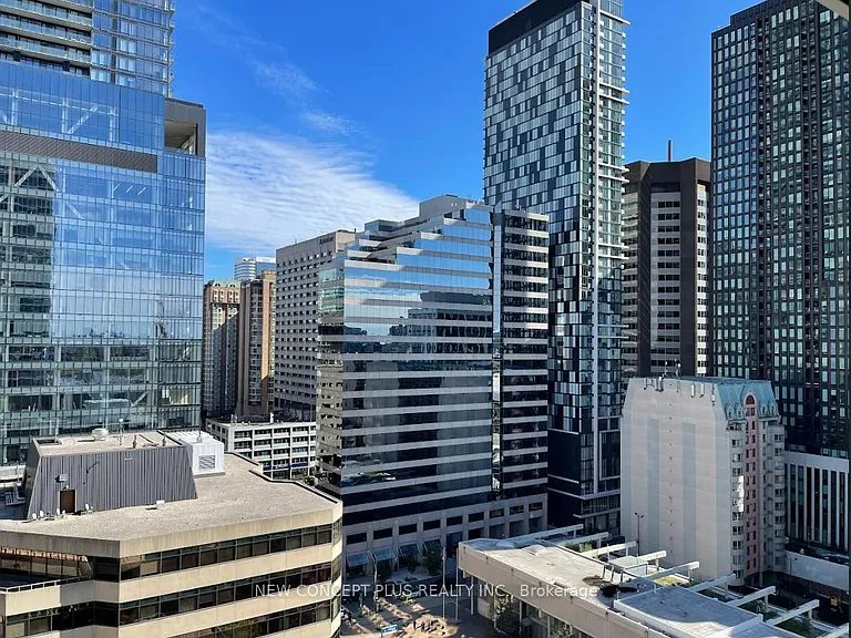 280 Dundas St W #1404 — Photo 22